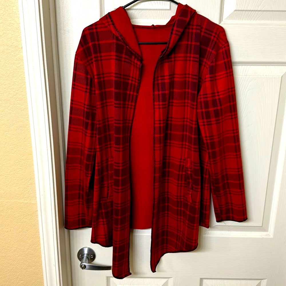 Size M - Cool hoodie - flannel in red and black